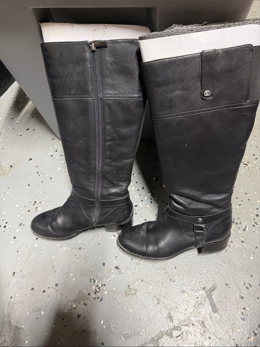 Black Knee-High Leather Riding Boots